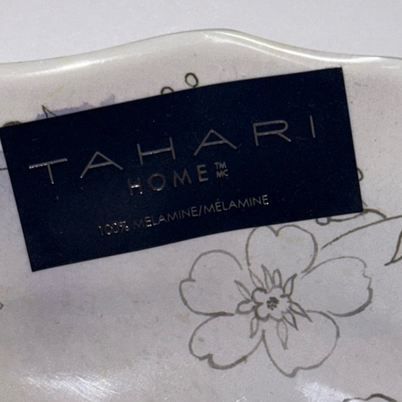 Tahari Homes 100% Melamine Round Floral Serving Tray Entertaining Housewares - Picture 3 of 9